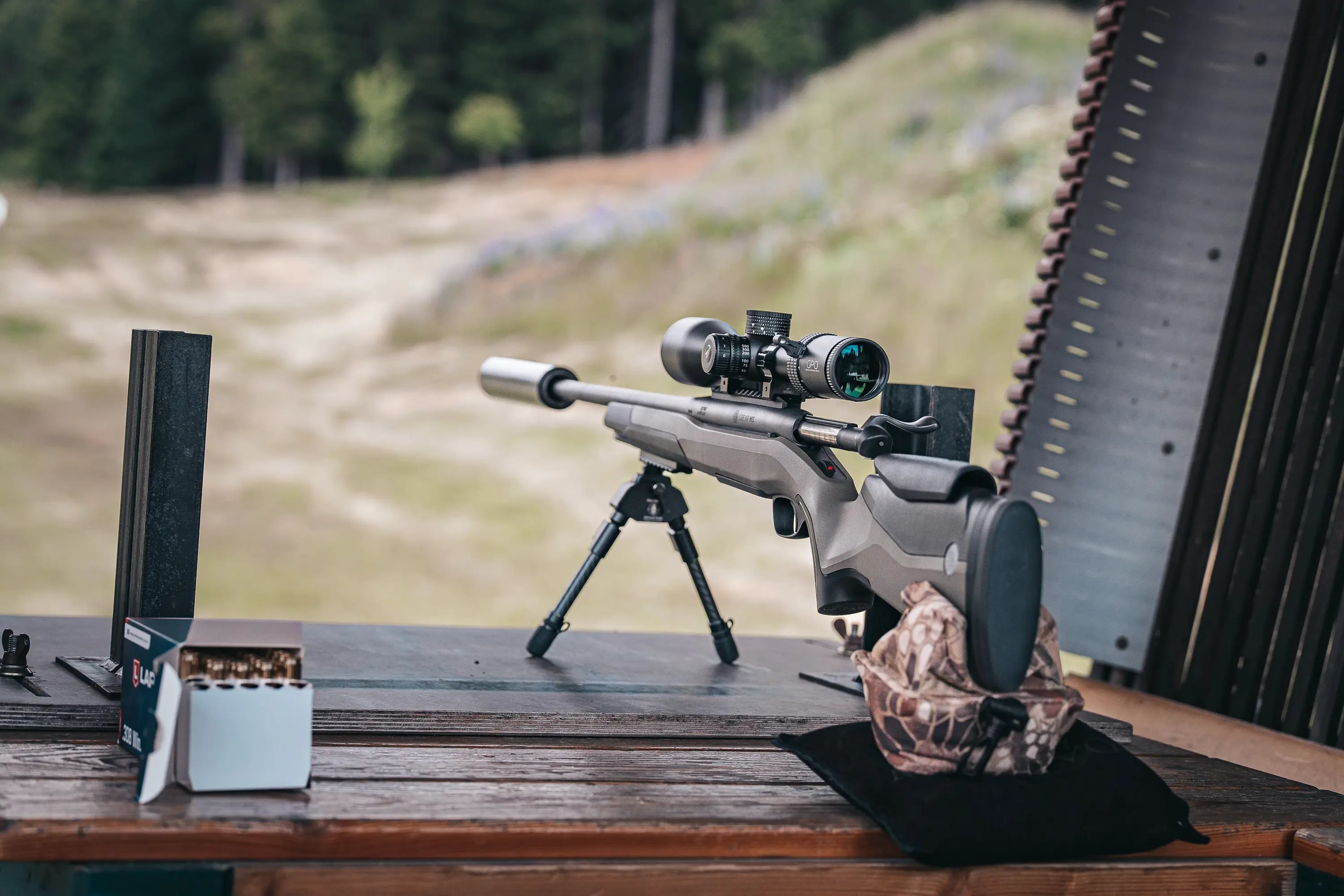Riflescope, rifle, shooting range